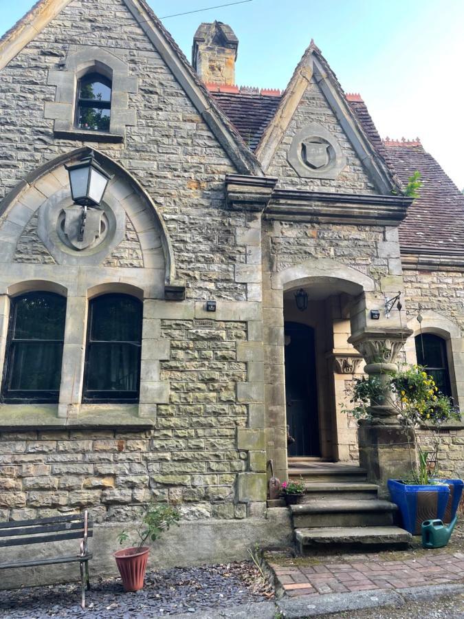 South Lodge House Dormansland Exterior foto